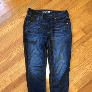 AMERICAN EAGLE DARK BLUE JEANS (size 2)